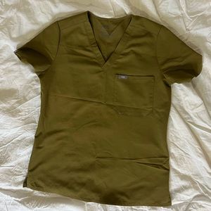 Limited Edition Martini Olive: FIGS Catarina One-Pocket Scrub Top™ (small)